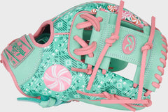 Exclusive Heart of the Hide 11.5-Inch Holiday Glove, Right Hand Throw