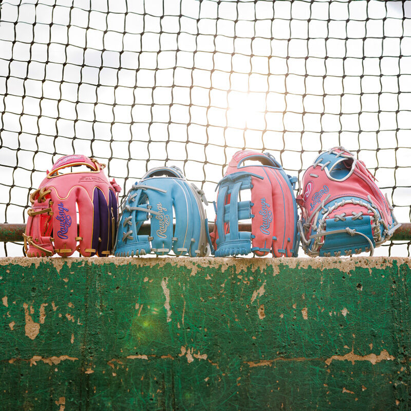Exclusive Heart of the Hide 32.5" Catcher's Mitt, Right Hand Throw