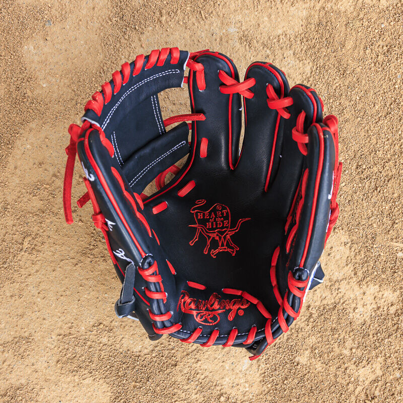 Atlanta Braves Heart of the Hide 11.75-Inch Infield Glove