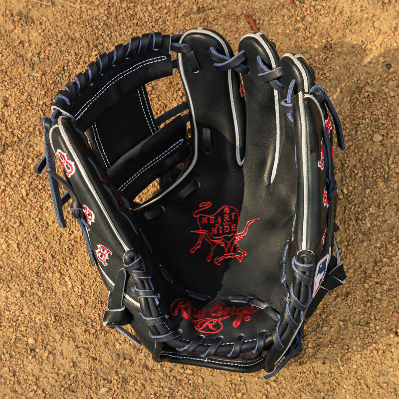 Boston Red Sox Heart of the Hide 11.75-Inch Infield Glove