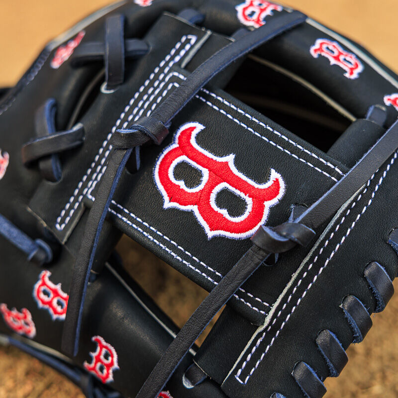 Boston Red Sox Heart of the Hide 11.75-Inch Infield Glove