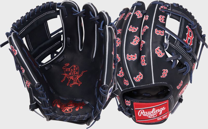 New York Yankees Heart of the Hide 11.75-Inch Infield Glove