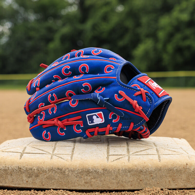 Chicago Cubs Heart of the Hide 11.75-Inch Infield Glove