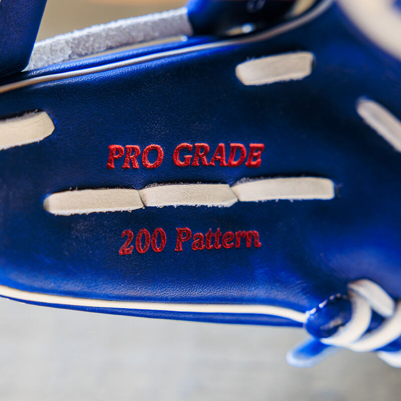 Los Angeles Dodgers Heart of the Hide 11.75-Inch Infield Glove