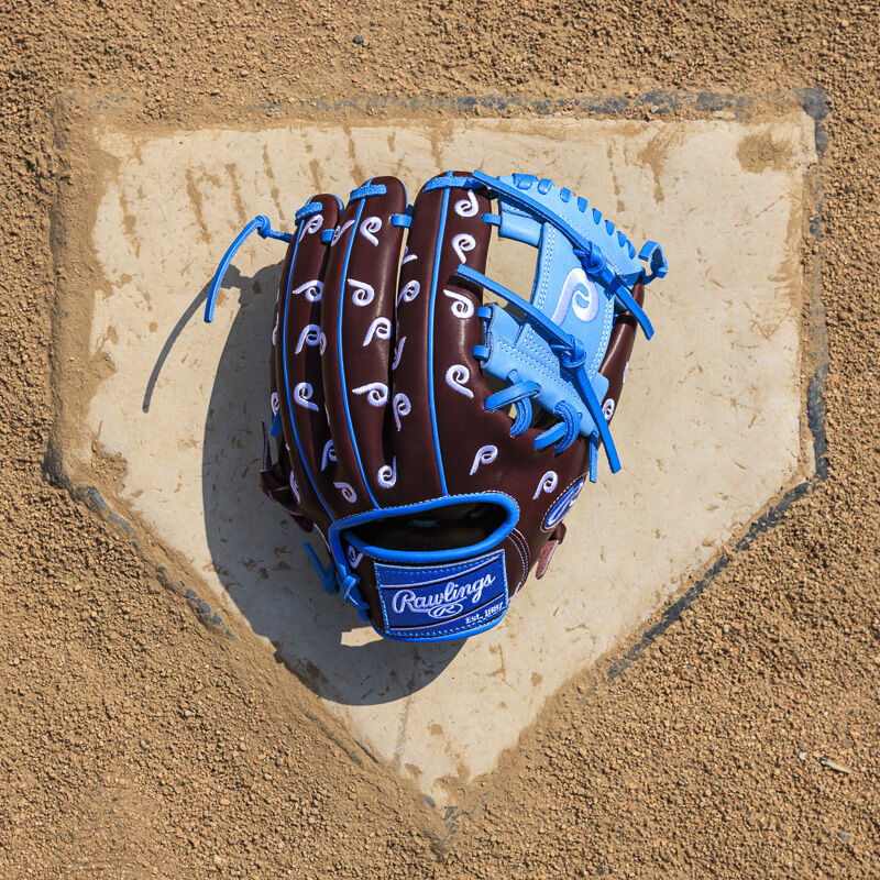 Philadelphia Phillies Heart of the Hide 11.75-Inch Infield Glove