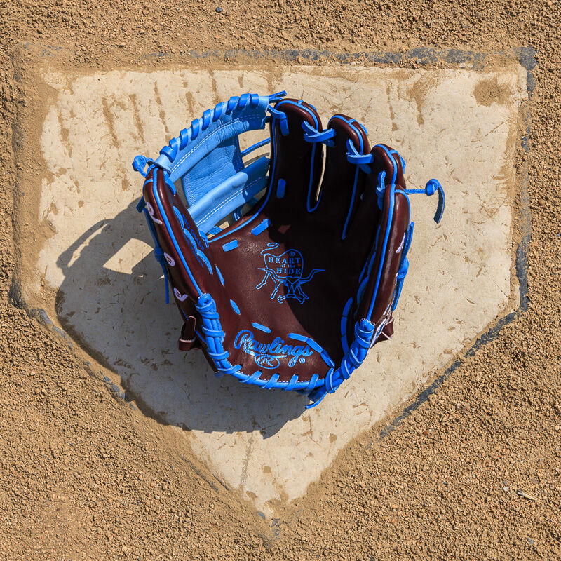 Philadelphia Phillies Heart of the Hide 11.75-Inch Infield Glove