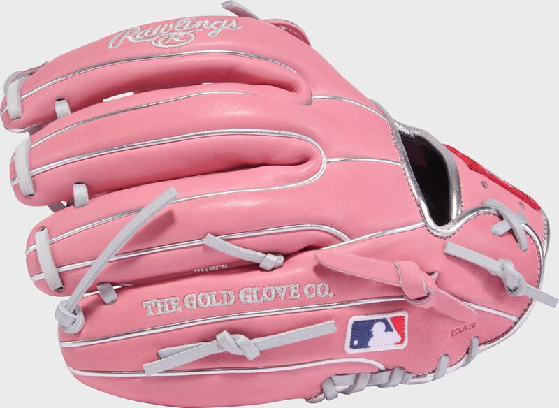 Gameday 57 Series Carlos Correa Heart of the Hide Glove, Right Hand Throw