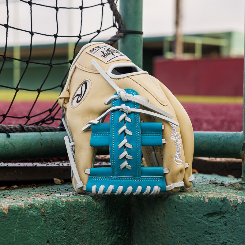 Exclusive Heart of the Hide 11.5-inch Infield Glove, Right Hand Throw