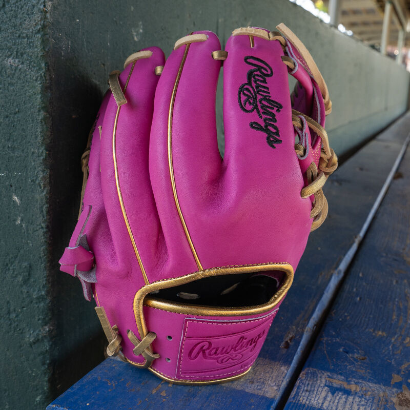 Exclusive 11.5-Inch R2G Heart of the Hide Berry Infield Glove, Right Hand Throw