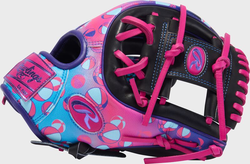 2026 Heart of the Hide Omaha Collection 11.5-Inch Beach Ball Glove, Right Hand Throw
