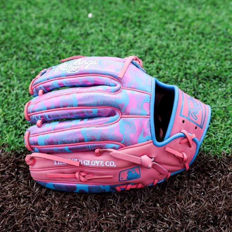 Rawlings Heart of the Hide ColorSync 10 11.75 in Infield Glove, Right Hand Throw
