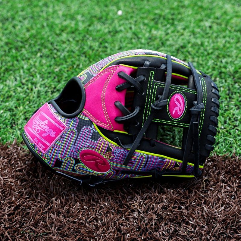 Rawlings Heart of the Hide ColorSync 10 11.5 in Infield Glove, Right Hand Throw
