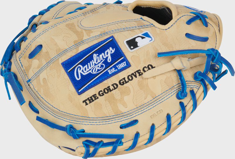 Heart of the Hide ContoUR Fit 32.5-Inch Catcher's Mitt, Right Hand Throw